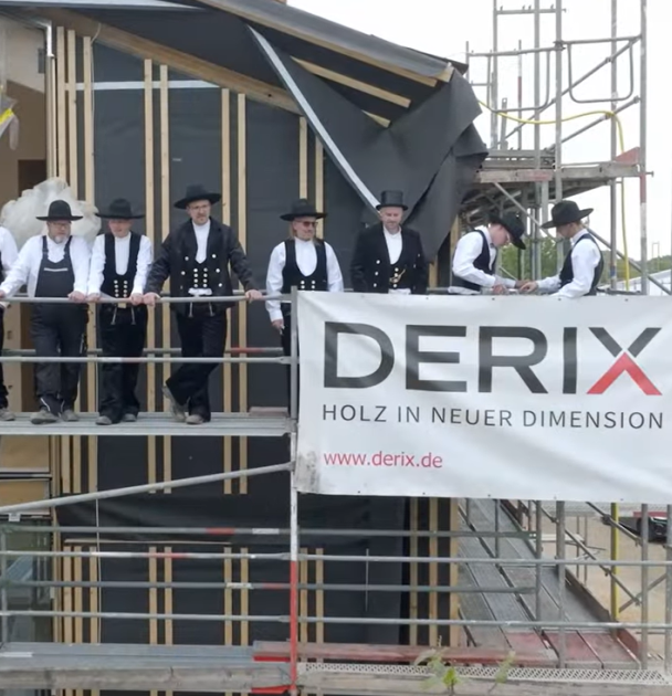 Richtfest am DERIX CampusProjektbeteilgte feiern gemeinsam Baufortschritt